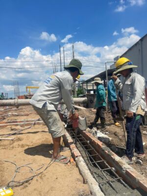 Đội thợ An Thiên Phát lắp thép đà kiềng móng nhà